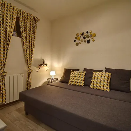 Apartment Bel Proche Du Telepherique De Nyon Avec Balcon Et Parking - Fr-1-524-145 *